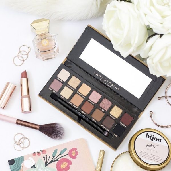 Anastasia Beverly Hills is a line of cruelty free luxury cosmetics including best selling eyeshadow palettes, the famous brow wiz and Renaissance + Soft Glam palettes . Ethical Bunny's cruelty free beauty brand list.