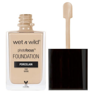 Wet N Wild photo focus Matte foundation demo, swatches and review. | Ethical Bunny's guide to cruelty free and vegan skincare, makeup, haircare, bodycare, personal care, fragrance, beauty and household. Ulta & Sephora ultimate shopping guide, best of beauty award winners, sales and discounts.